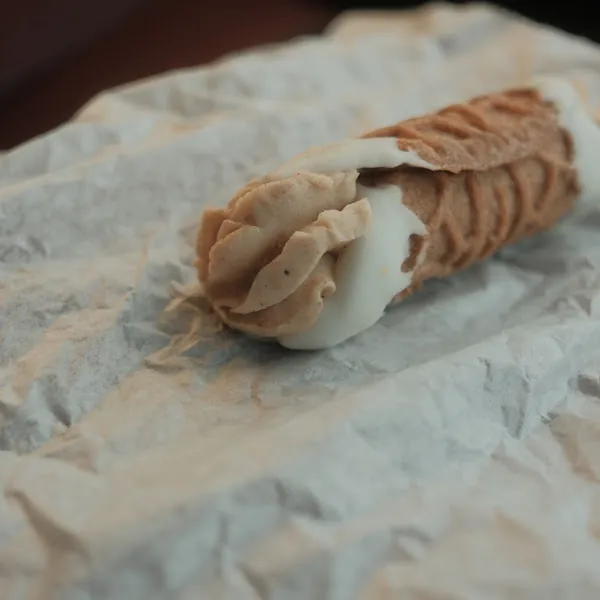 Jennifer Lee's Gourmet Bakery gluten-free menu and interior, photo 3 of 8