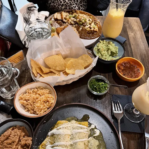 Amuleto Mexican Table gluten-free menu and interior, photo 7 of 8