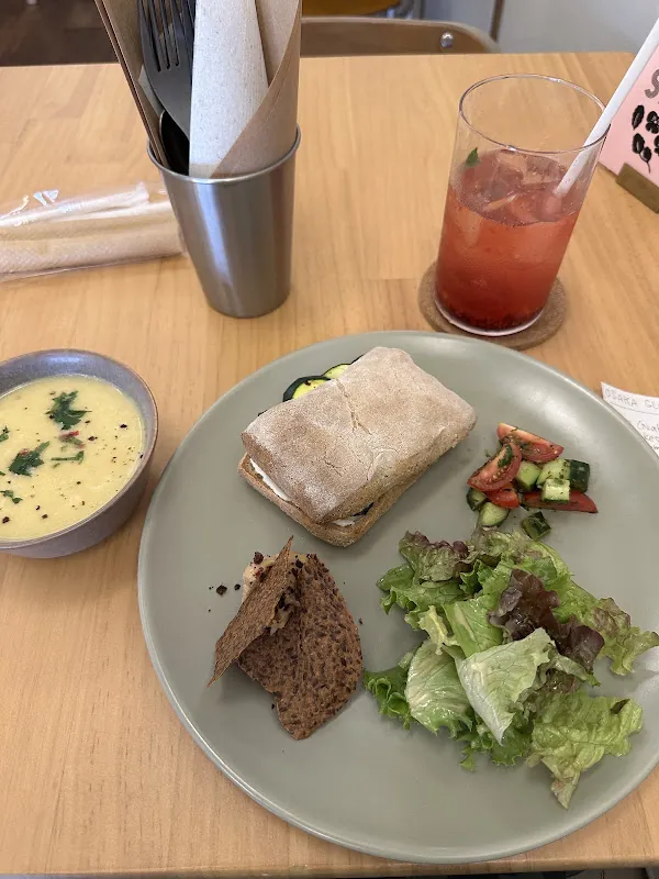 FOLK茶菓 (folksaka) ・vegan・gluten-free gluten-free menu and interior, photo 4 of 8