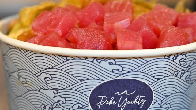 Poke Yachty bowls at the US Open